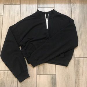 Cropped forever 21 sweatshirt M